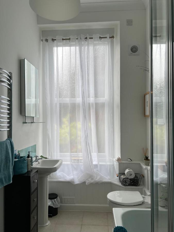 Hollyhocks Holiday Home- 2 Bedroomed Ground Floor Apartment Sleeps 5 Ivybridge Exterior foto